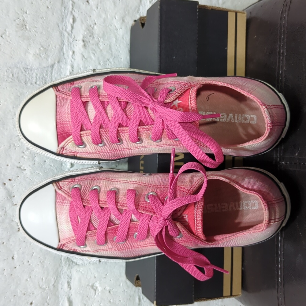 🩷 Pink Plaid Converse All Stars 🩷 - Picture 3 of 9